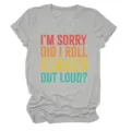 Vue détaillée du texte de citation graphique humoristique imprimé sur le t-shirt en coton. - S / Hauts / Gris clair