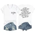 Detailansicht des weißen V-Ausschnitt Kurzarm T-Shirts mit inspirierendem Zitat für Damenmode - S / Oberteile / Weiß