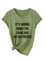 Casual V-neck κοντομάνικο t-shirt με αστείο print και κόμπο για γυναικεία καθημερινή χρήση. - Λαδί