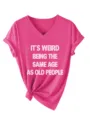 Γυναικείο ροζ casual t-shirt με V λαιμόκοψη, κοντό μανίκι και αστείο τύπωμα με κόμπο. - Τριανταφυλλί