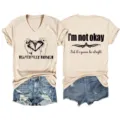 Damen V-Ausschnitt Kurzarm T-Shirt Lässiges Buchstaben Druck Top mit passenden Jeans Shorts - S / Oberteile / Sandfarben