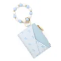 Hellblaues kariertes Lederkartenetui mit Schleife und Silikonperlen Armband Schlüsselanhänger. - Blau Kariert