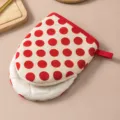 Cotton microwave insulation oven mitt with red polka dot pattern, single piece, 17.5x13.5cm - Red Polka Dot