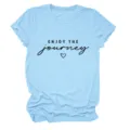 Maglietta da donna azzurra a maniche corte casual con stampa enjoy the journey. - Taglia S / Top / Blu Chiaro (Font Nero)