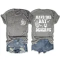 Graues meliertes Grafik-T-Shirt mit coolem Skeletthand- und inspirierendem Aufdruck. - S / Oberteile / Dunkelgrau