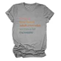 Λεπτομέρεια γκρίζου T-shirt κοντομάνικου με τύπωμα, casual γυναικεία ρούχα καθημερινά. - S / Tops / σκούρο γκρι
