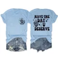 Lässiges hellblaues Damen Kurzarm T-Shirt mit modischem Retro-Slogan-Druck vorne und hinten. - S / Oberteile / Hellblau (Schwarzer Druck)