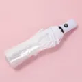 Ombrello pieghevole automatico compatto trasparente con custodia protettiva e manico bianco. - Bianco