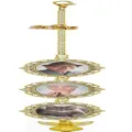DIY gold metal memorial photo frame pendant with 2026 charm and triple oval picture slots. - New Style 12