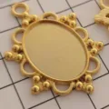 Gold oval alloy bezel tray pendant detail, DIY jewelry making accessory craft base component. - Style 4 / Inner Diameter 18x25mm / Gold