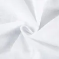 Weißer reiner Baumwollstoff Detail Nahaufnahme Textur atmungsaktiv weiches Material - S / Oberteile / Weiß