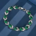 Dettaglio ravvicinato di lusso vintage bracciale in cristallo di gemma verde con strass. - 17cm / Nano Verde (Verde)