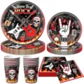 Set de vajilla de fiesta temática rock con platos de papel, vasos y servilletas. - Juego de Vajilla de Fiesta