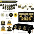 2026 Abschluss Party Deko Set mit Banner Luftballons Hintergrund und Tischdecke Vielfalt - 6-teiliges Hauptset / Banner+Ballons+Waben+Spiral+Hintergrund+Tischdecke / Schwarz Abschluss