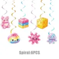 Niedliche Cartoon-Hängewirbel Party Deko Set mit 6 Stück für Geburtstagsfeiern. - Brötchen Squishy Hängende Wirbel 6 Stück
