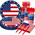 USA Unabhaengigkeitstag Partygeschirr Set mit Flagge Pappteller Becher Servietten Besteck. - 7-teiliges Set (7-Zoll Teller 10 + 9-Zoll Teller 10 + Servietten 20 + Becher 10 + Besteck 30)