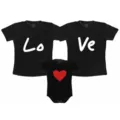 Μοντέρνο σετ οικογενειακών t-shirts με στάμπες love και βρεφικό φορμάκι για το καλοκαίρι. - 90 / Tops / Μαύρο Καρδιά Αγάπης