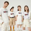 Oikogeneiaka t-shirts kalokairina kontomanka me kokkini kardia gia diafores emfaniseis. - 90 / Tops / Λευκό Καρέ Καρδιά