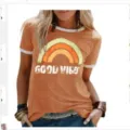 Orangefarbenes Regenbogen Grafik Ringer T-Shirt, Kurzarm Casual Oberteil mit Bunt - Orange
