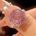 Squisito anello con gemma rosa taglio millenario e pavé per donne gioielli moda eleganti - Taglia US 5 / Rosa Essiccata