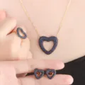 Set di gioielli a forma di cuore con collana, anello e orecchini in zircone blu brillante. - singolo pendente (senza catena) / Blu