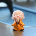 Bonita estatueta de pequeño monje para decoración de escritorio, adorno relajante hogar. - Alegría - Figurita de monje pequeño
