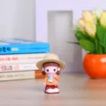 Lindo adorno de resina de estatuilla de escritorio de niña de dibujos animados decoración - Niña Mier