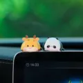 Lindas figuras para salpicadero, panda y jirafa decoración pantalla de coche top - Ciervo y oso (pack de 2)
