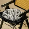 Runde Stuhlkissen mit schwarzem Rüschenrand, botanischer Blattprint für Esszimmer. - 45*45*7cm (Inklusive Füllung) / Kreisförmiger Blattschatten - Schwarz