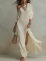 Detalles del elegante vestido largo de punto con hombro descubierto, abertura alta y textura. - S / Blanco