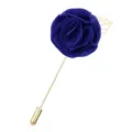 Broche fleur rose en tissu bleu pour costume homme, élégante boutonnière longue et dorée. - Bleu foncé