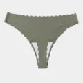 Women seamless ice silk thong underwear with cute scalloped edge low waist sexy briefs - S / Green