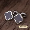 Boutons de manchette trèfle à quatre feuilles en grès bleu pour chemise homme. - Trèfle à Quatre Feuilles Grès Bleu (Cufflinks-3070) / Bleu foncé