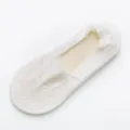 Calzini invisibili in pizzo bianco da donna, sottili, traspiranti e antiscivolo per l'estate. - Taglia Unica (34-39) / Senza Imballaggio / Bianco