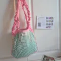 Spring summer new nylon mesh shoulder crossbody drawstring dopamine bag variant style chic - Green Mesh Pink Strap