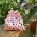 Bolso de Mano con Cordón de Satén Rosa y Lunares Cartera Portátil con Asas de Cincha - Bolso de Mano Rosa de Raso de Lunares con Cinta