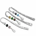 Marcapáginas de metal vintage con colgante de cuentas de cristal, accesorio de lectura creativo. - Estilo de Patrón Vintage