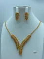 Vergulde vintage blad ketting oorringen sieraden set voor vrouwen feest bruiloft - V-vormige Blad Ingelegde Stijl (TZ135)
