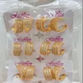 Wholesale fashion gold-plated cubic zirconia hoop earrings set for women daily wear. - C-Shaped Wide Style (ZSJEH741)
