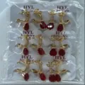 Elegante vergoldete Zirkon Ohrringe mit roten Tropfen Anhängern, schicker Modeschmuck Set. - Roter Wassertropfen-Anhänger Stil (ZSJEH258) / Rot