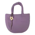 Lila gesteppte Handtasche Wolken Tasche Schultertasche mit süßem Blumen Anhänger Design - Lila