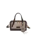 Bolso Boston informal caqui y marrón, elegante bolso de mano para mujer con correa cruzada. - Con Colgante / Albaricoque