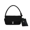 Elegante borsa a baguette nera da donna sotto l'ascella con chiusura in metallo e tracolla. - Nero