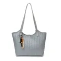 Borsa a spalla intrecciata grigia da donna, elegante shopper casual con ciondolo di perline. - Azzurro