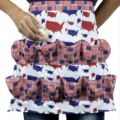 Delantal de recolección de huevos con bandera de EE. UU. y múltiples bolsillos para granja. - Rojo y Azul Bolsillos de Dos Filas
