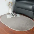 Alfombra ovalada de felpa estilo nordico, alfombra de piel de conejo sintetica para sala de estar - 60*90cm / Gris