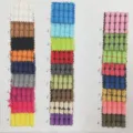 Carte d'échantillons de tissu avec plusieurs options de couleur pour coussin en peluche. - Autres Couleurs et Tailles
