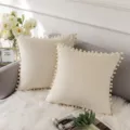 Fluwelen kussen met pompons, gezellig decoratief kussen voor bank, bed en woonkamer. - 45*45 cm (Kussensloop) / Natuurlijk Wit