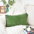 Coussin de canapé rectangulaire en chenille verte avec pompons, doux et élégant pour salon. - Vert Herbe