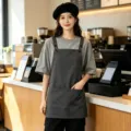 Delantal de trabajo impermeable para cocina y café con tirantes ajustables y bolsillos. - Gris oscuro